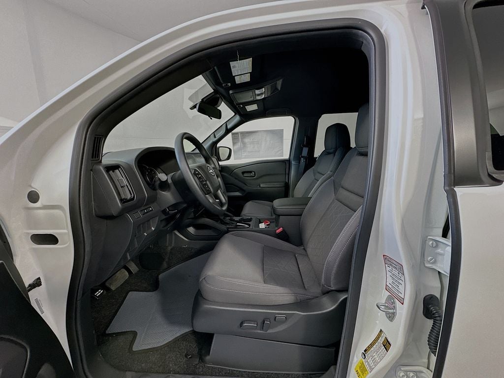 2026 Nissan Frontier SV Dark Armor