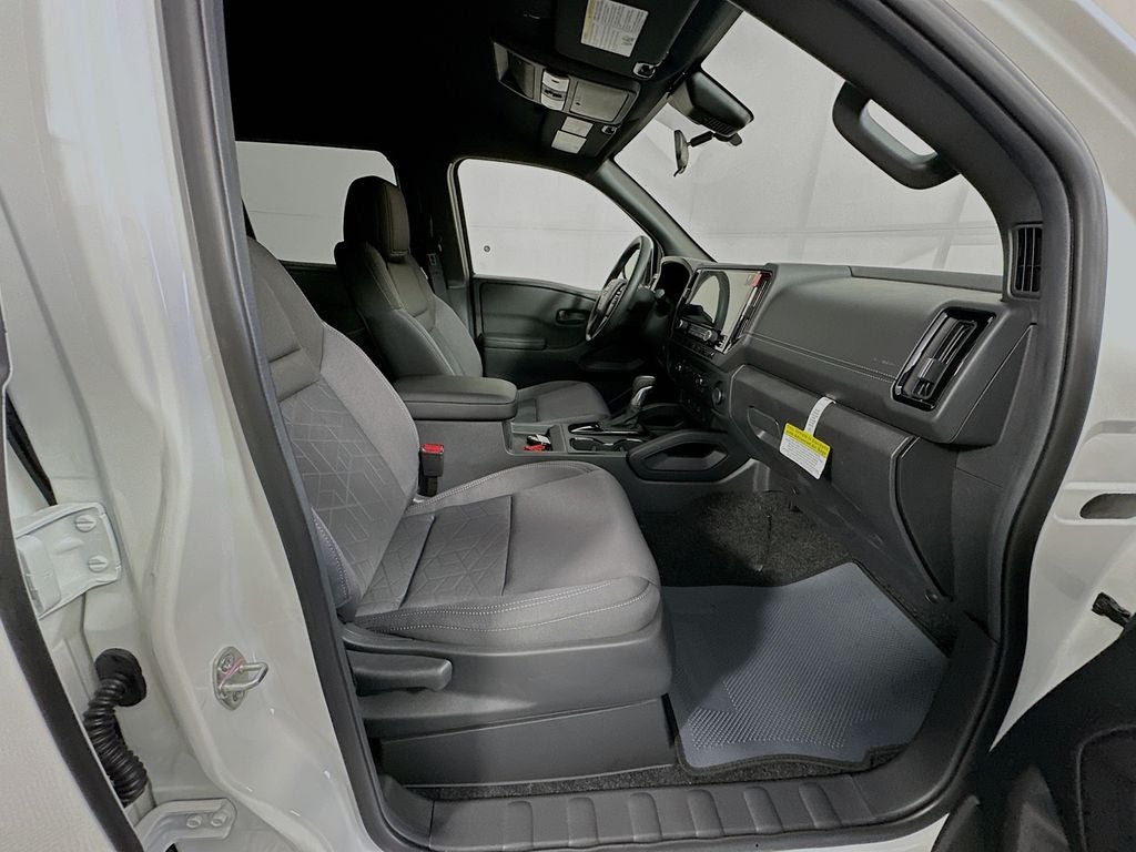 2026 Nissan Frontier SV Dark Armor