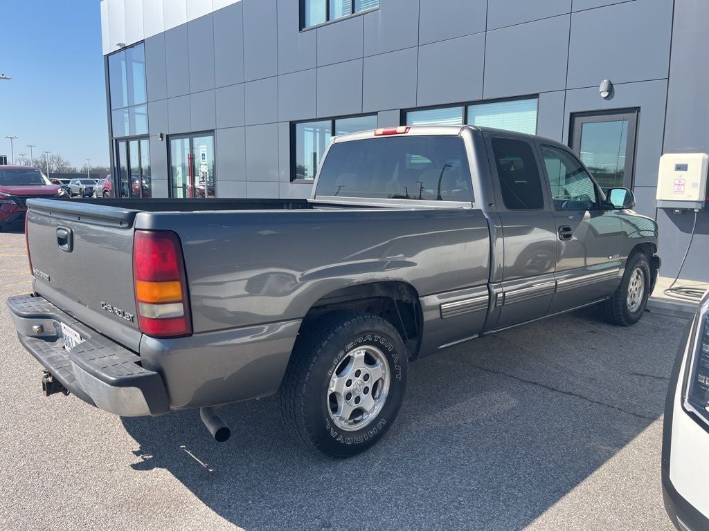 2000 Chevrolet Silverado 1500 LS