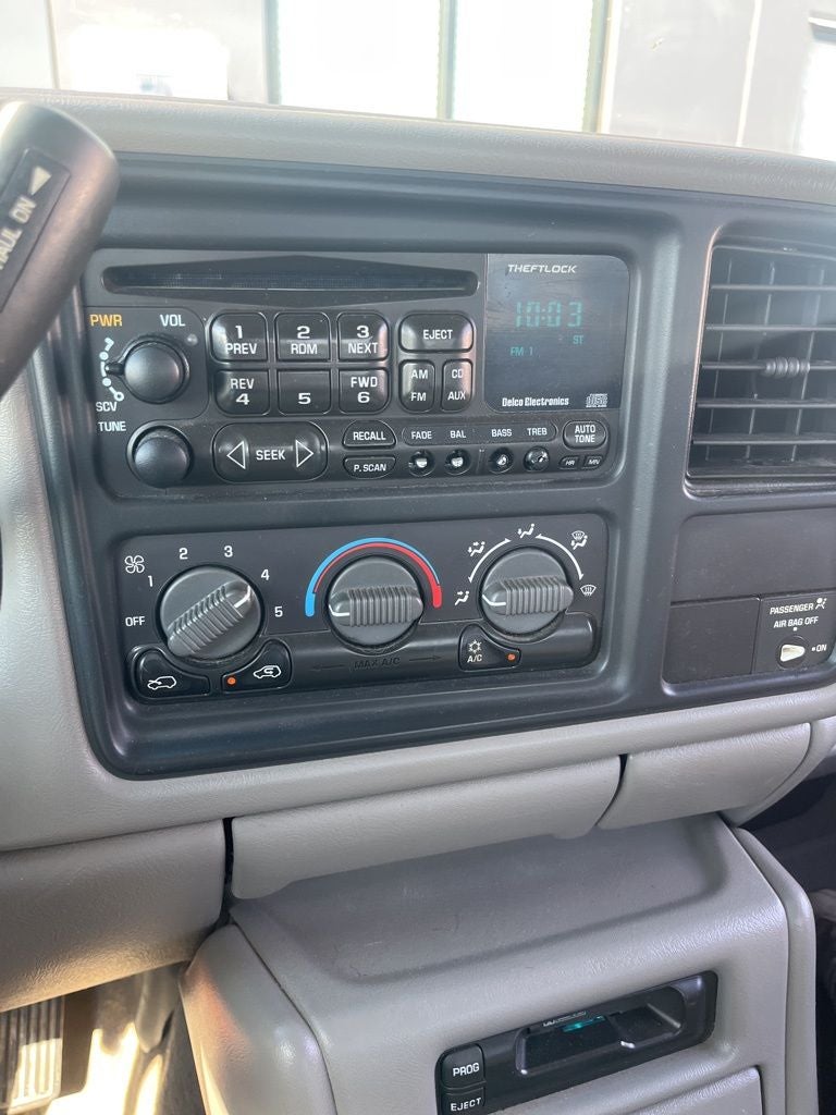 2000 Chevrolet Silverado 1500 LS