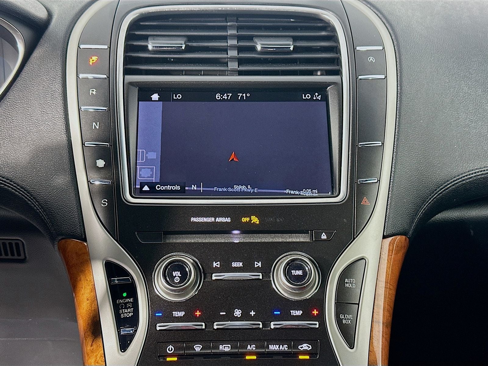 2019 Lincoln Nautilus Select