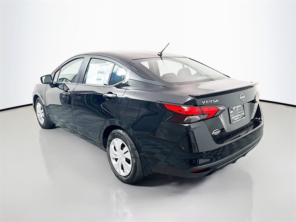 2025 Nissan Versa 1.6 S