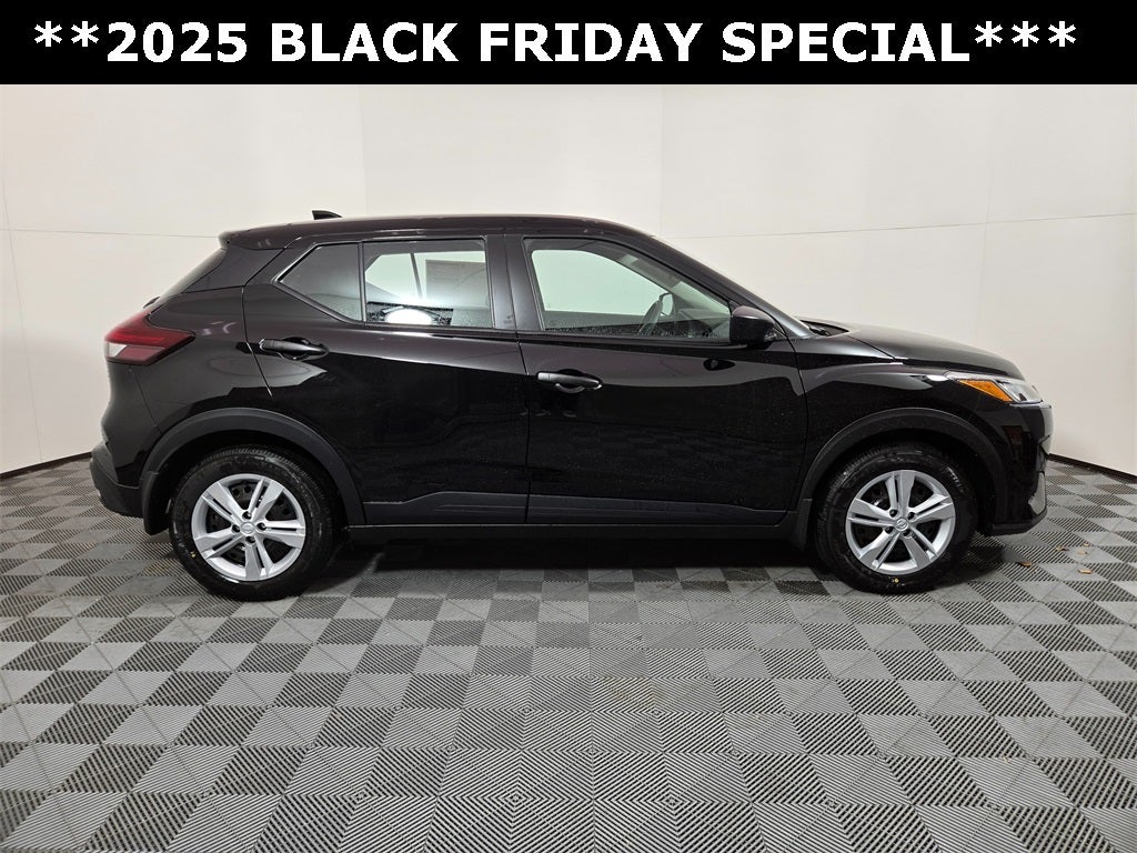2025 Nissan Kicks Play S