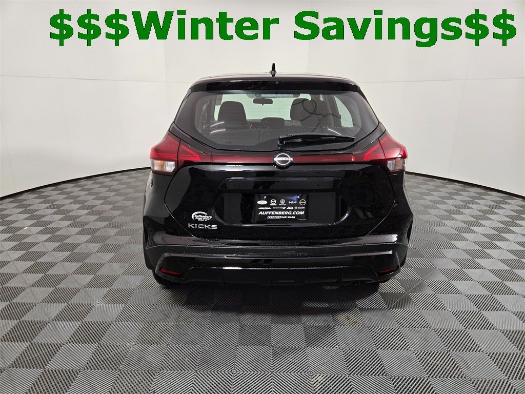 2025 Nissan Kicks Play S