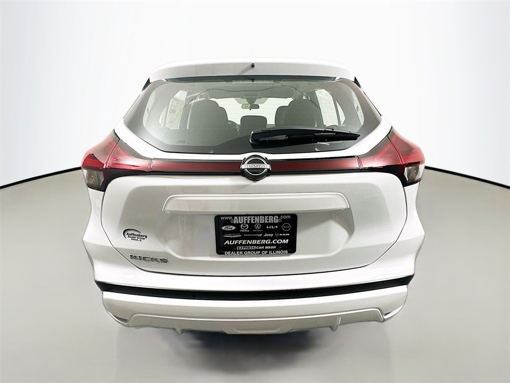 2025 Nissan Kicks Play S