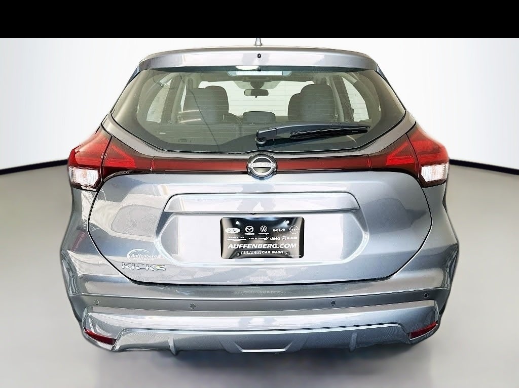 2025 Nissan Kicks Play S