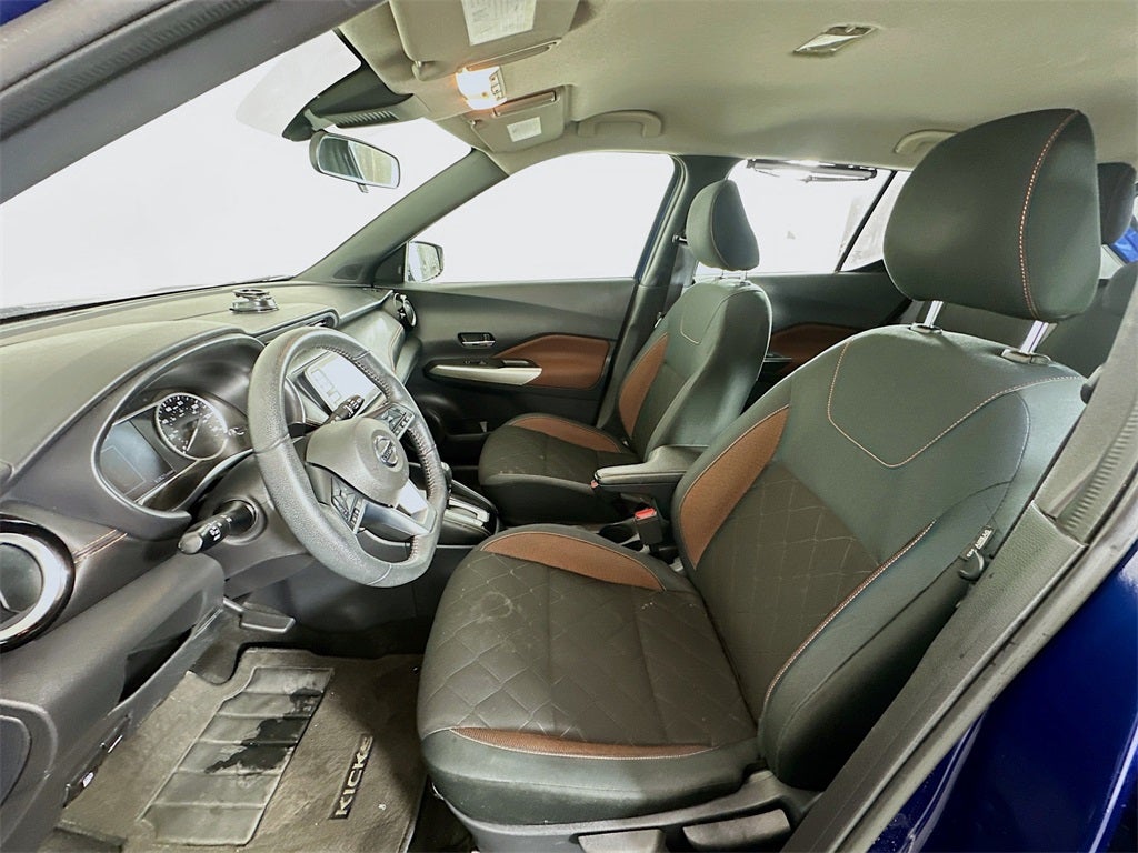 2020 Nissan Kicks SR