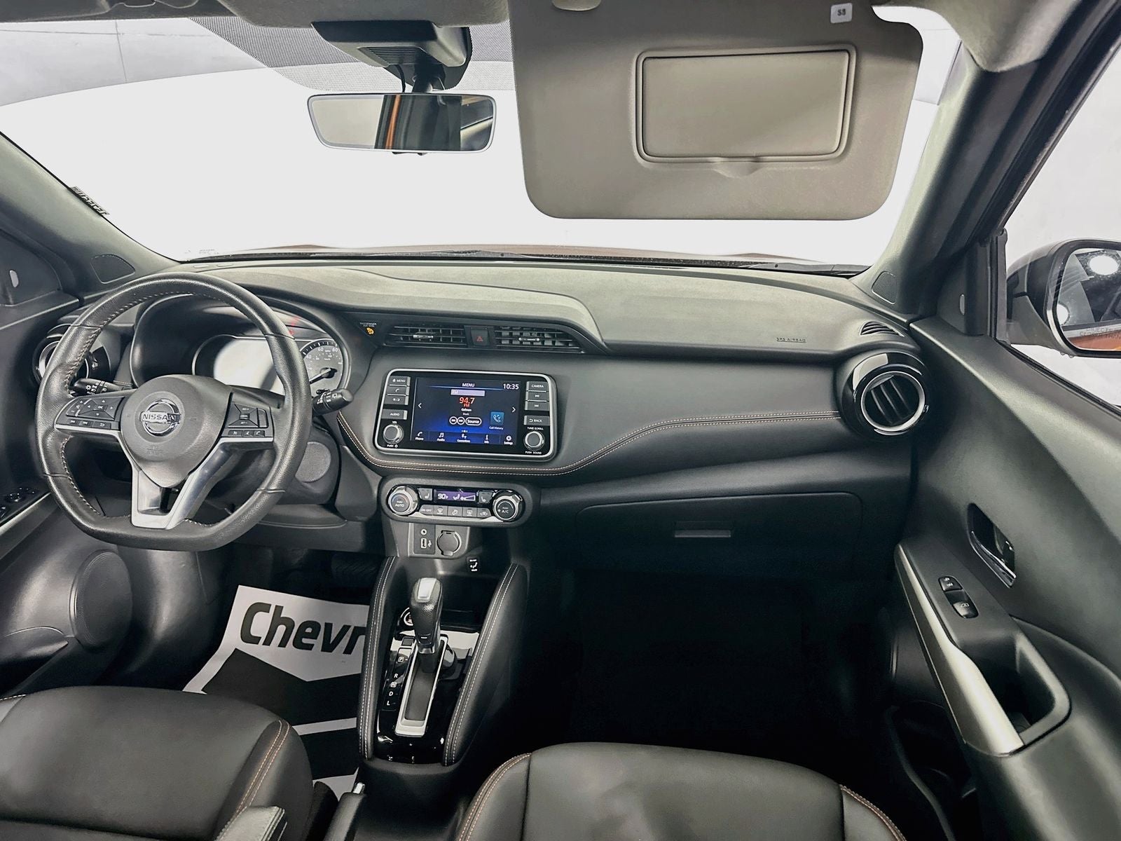 2020 Nissan Kicks SR