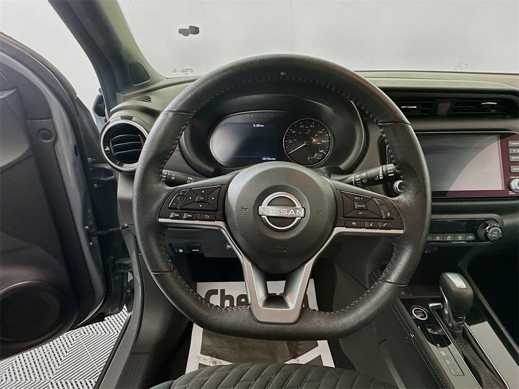 2023 Nissan Kicks SR