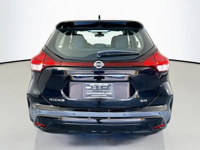 2021 Nissan Kicks SR