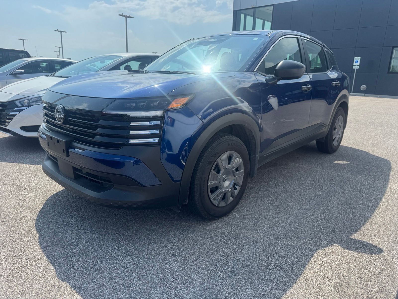 2025 Nissan Kicks S
