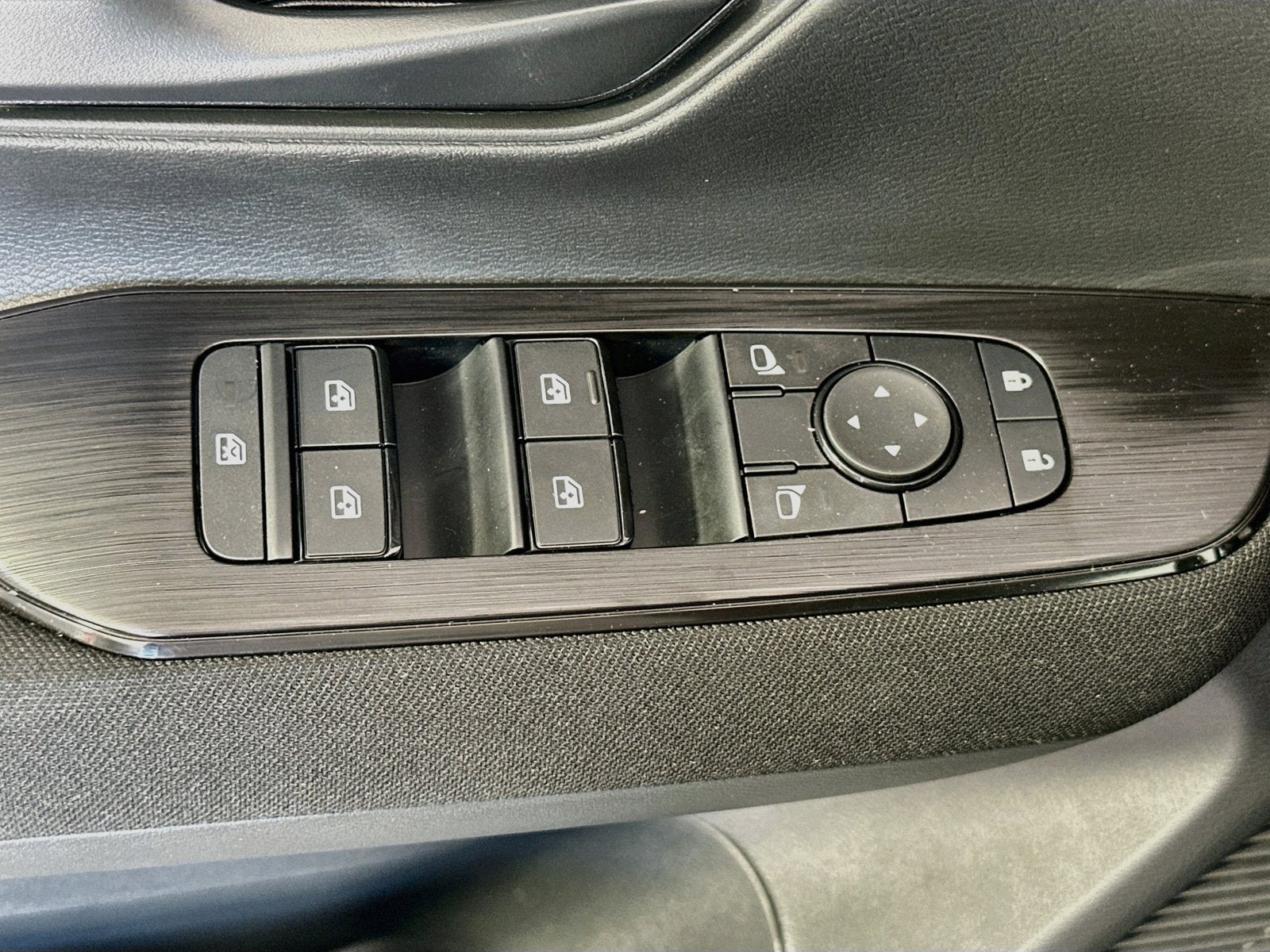 2027 Nissan Kicks S
