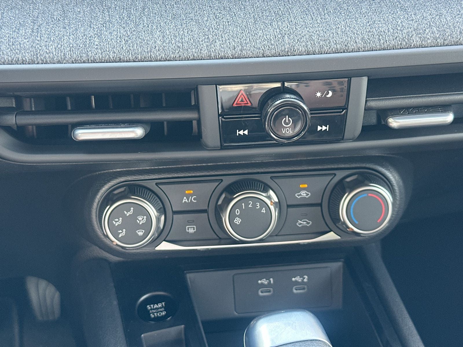 2027 Nissan Kicks S