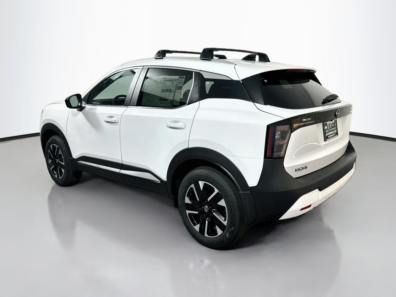 2027 Nissan Kicks SV