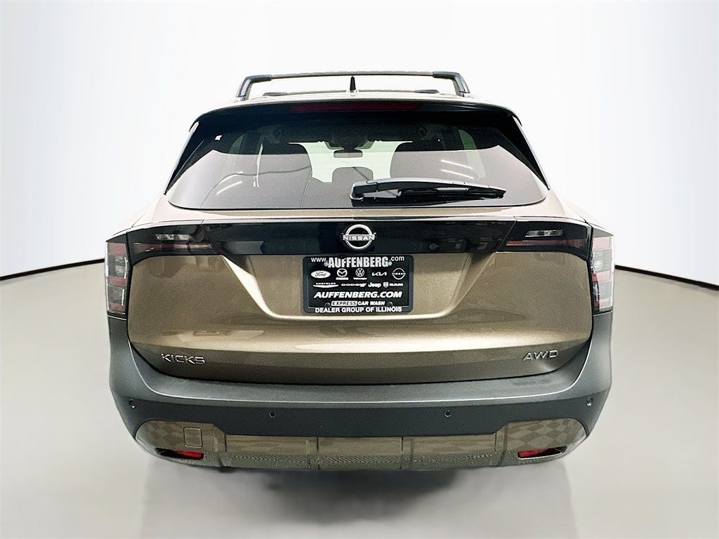 2026 Nissan Kicks SV