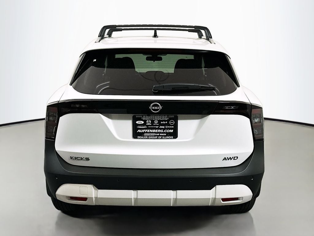 2026 Nissan Kicks SV