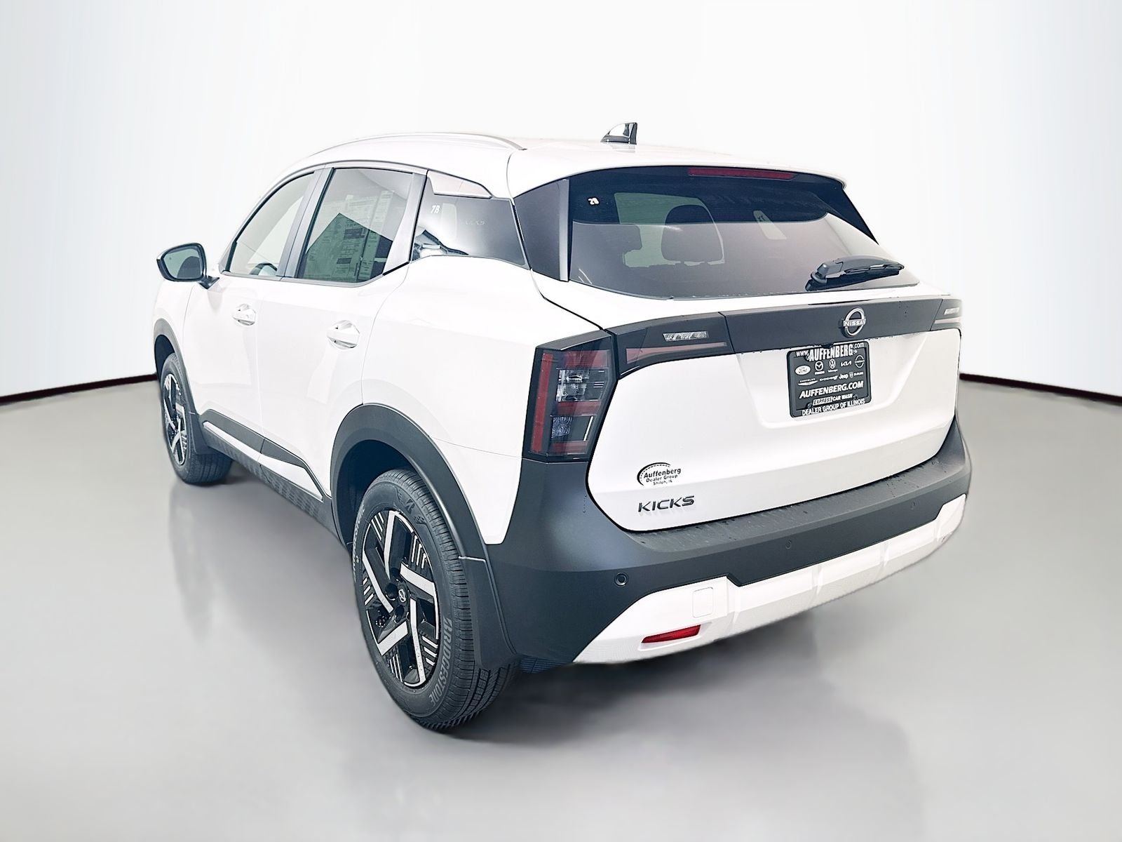 2026 Nissan Kicks SV