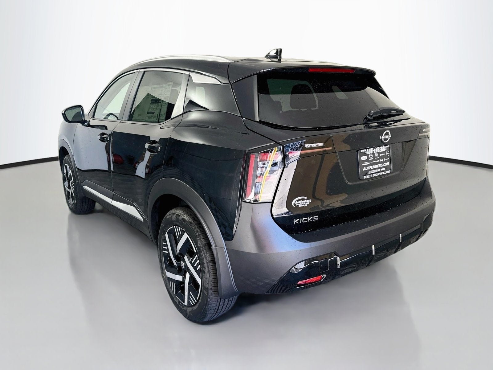 2027 Nissan Kicks SV
