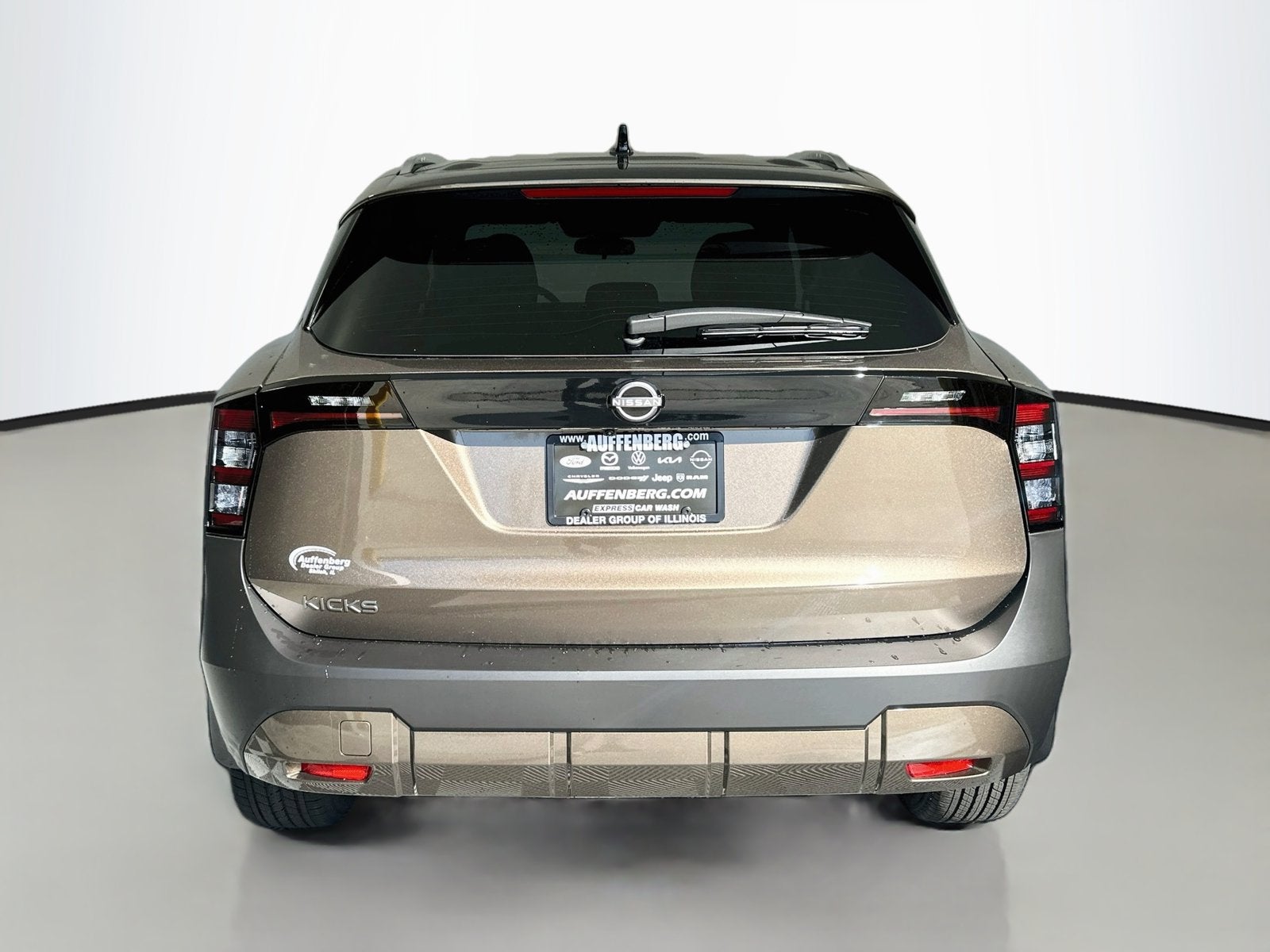 2027 Nissan Kicks SV