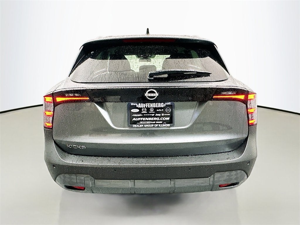 2027 Nissan Kicks SV