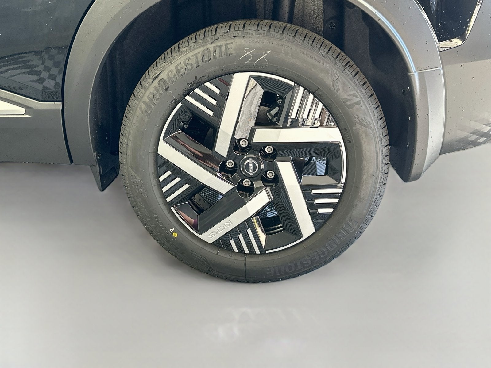 2027 Nissan Kicks SV