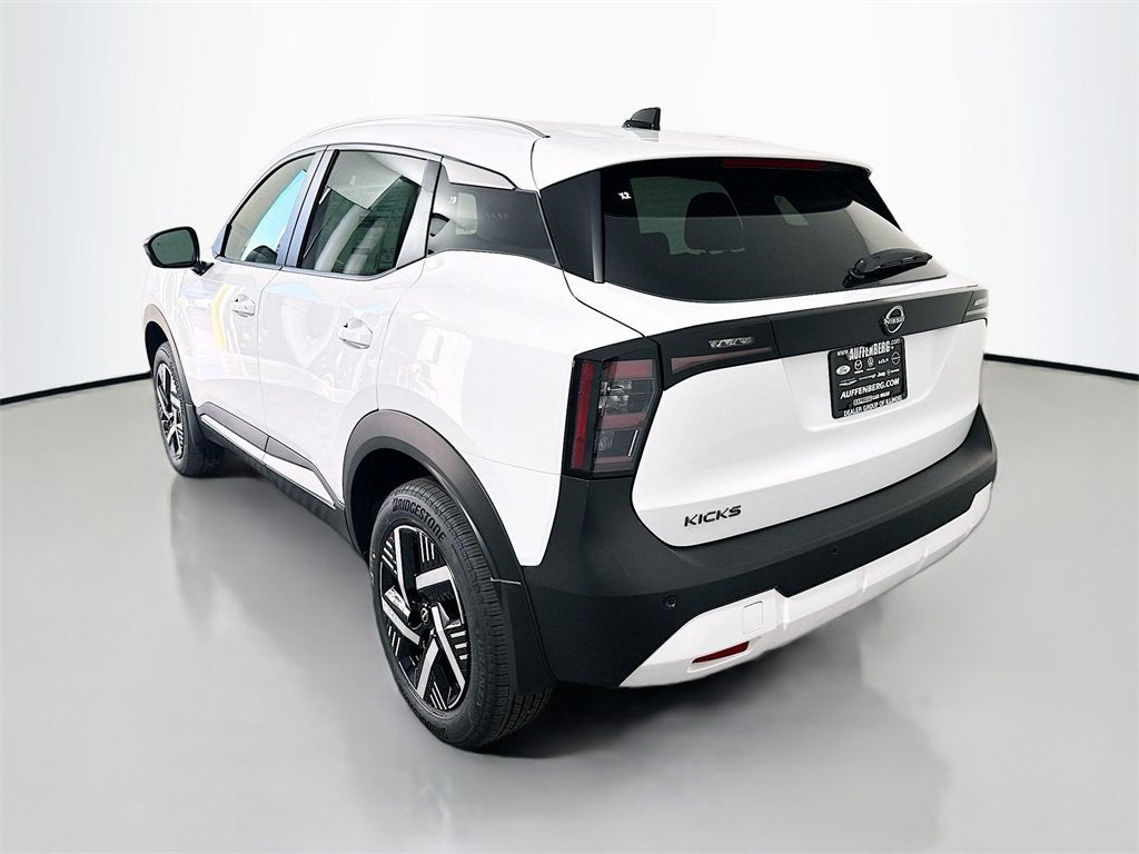 2027 Nissan Kicks SV