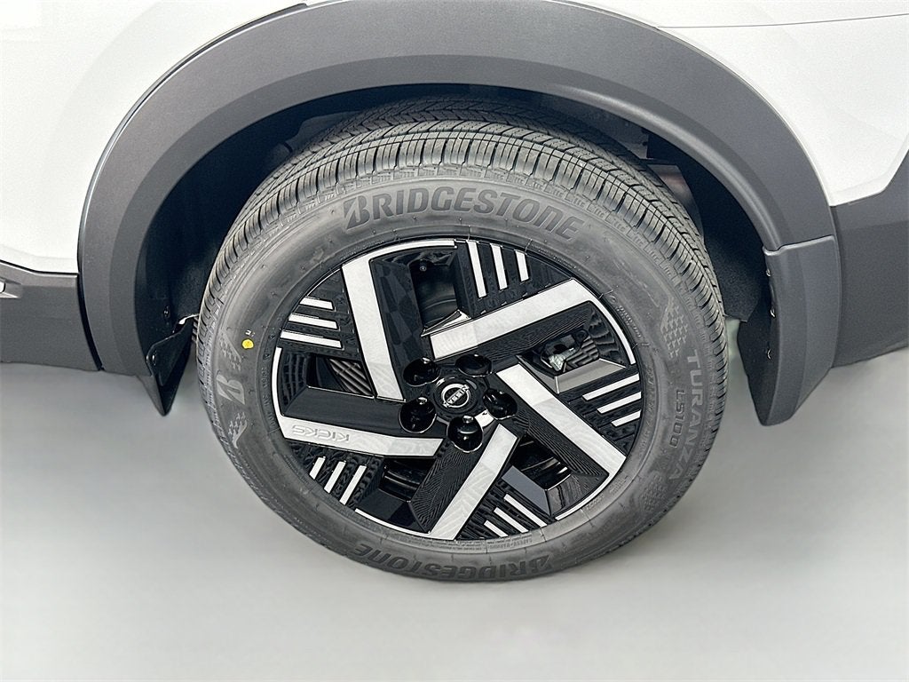 2027 Nissan Kicks SV