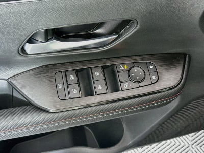 2027 Nissan Kicks SR