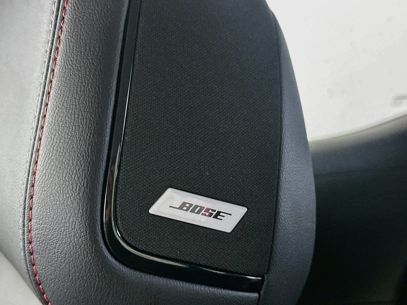 2027 Nissan Kicks SR