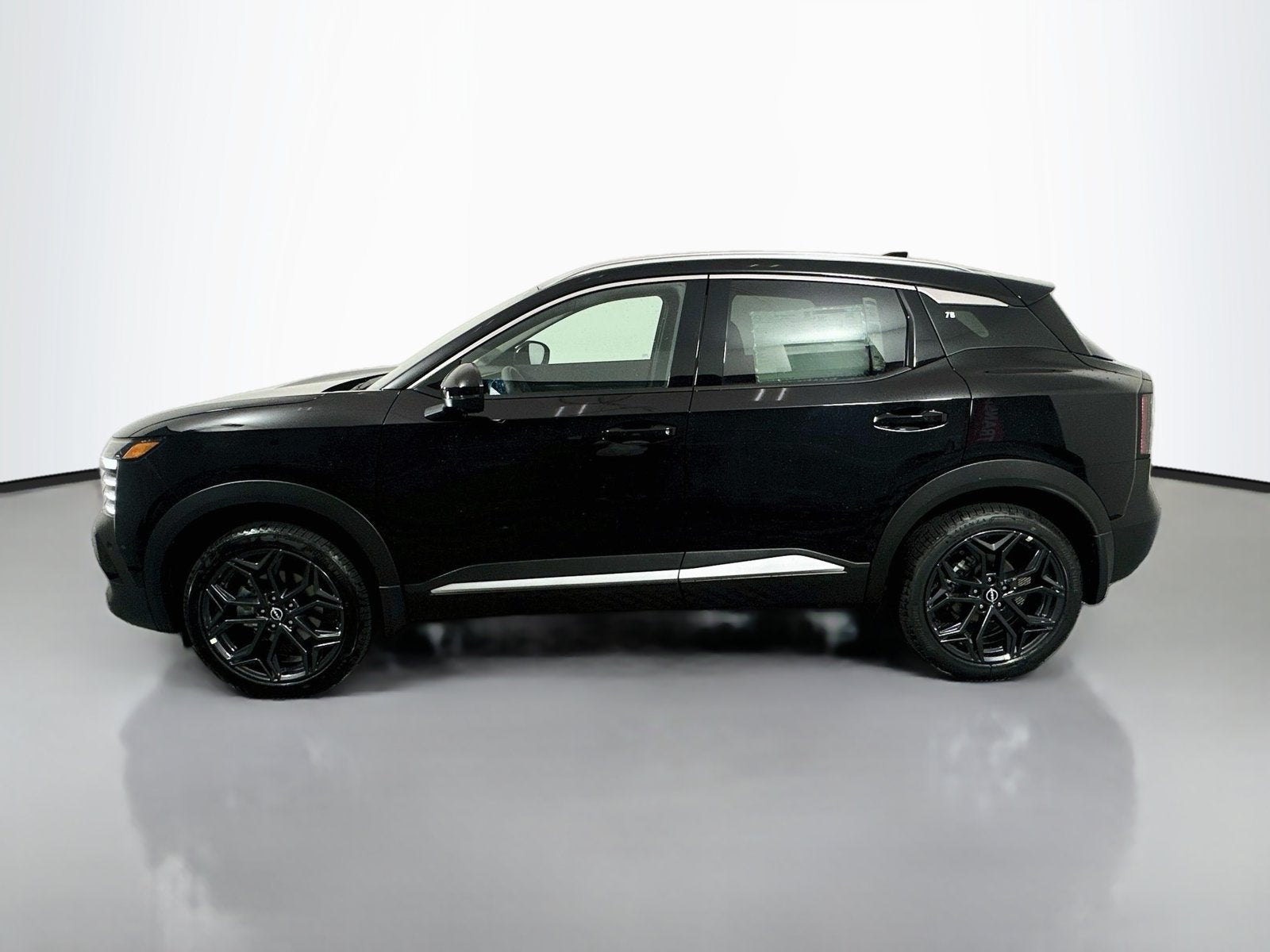 2027 Nissan Kicks SR