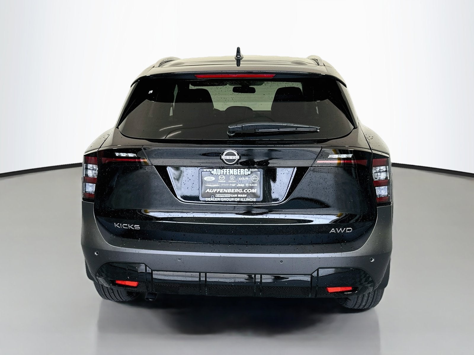 2027 Nissan Kicks SR