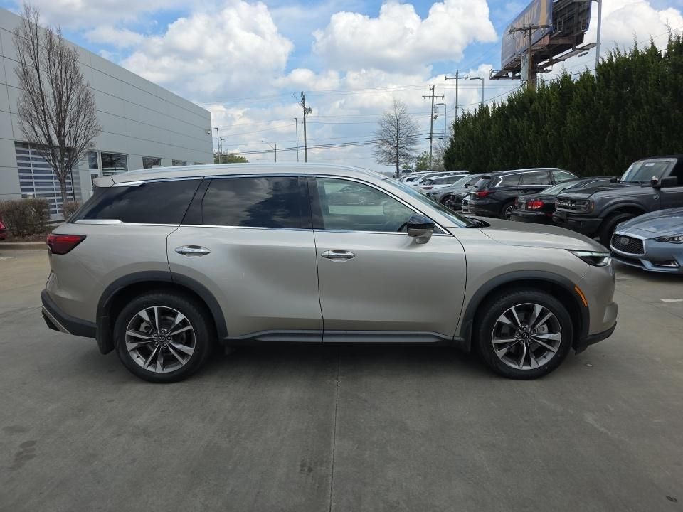 2023 INFINITI QX60 LUXE