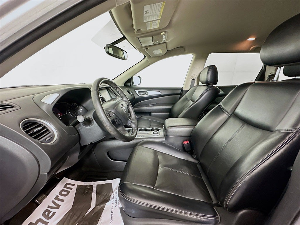 2019 Nissan Pathfinder SL