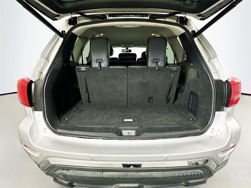 2019 Nissan Pathfinder SL