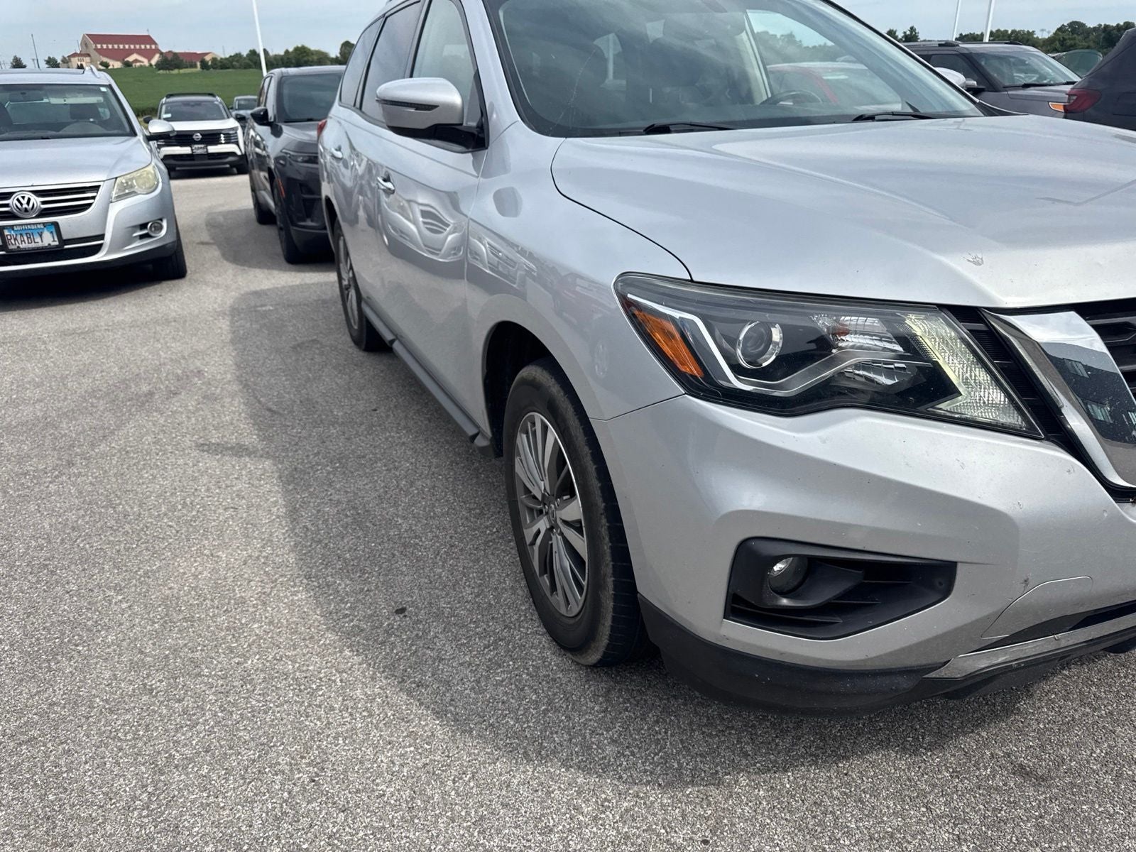 2018 Nissan Pathfinder SV