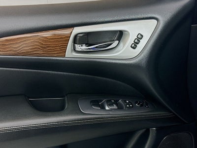 2019 Nissan Pathfinder Platinum