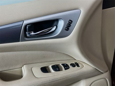 2018 Nissan Pathfinder SL