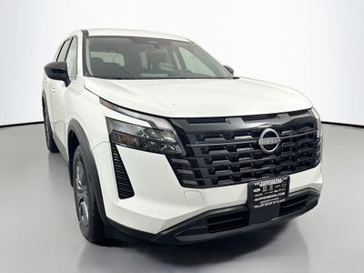 2026 Nissan Pathfinder S