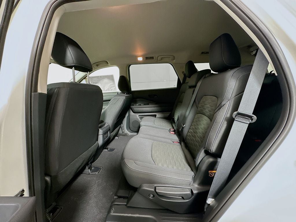 2026 Nissan Pathfinder S