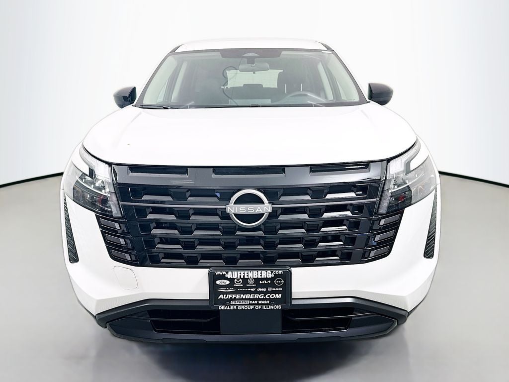 2026 Nissan Pathfinder S