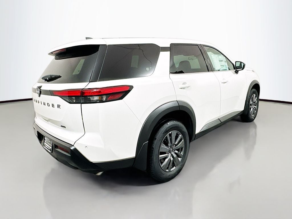 2026 Nissan Pathfinder S