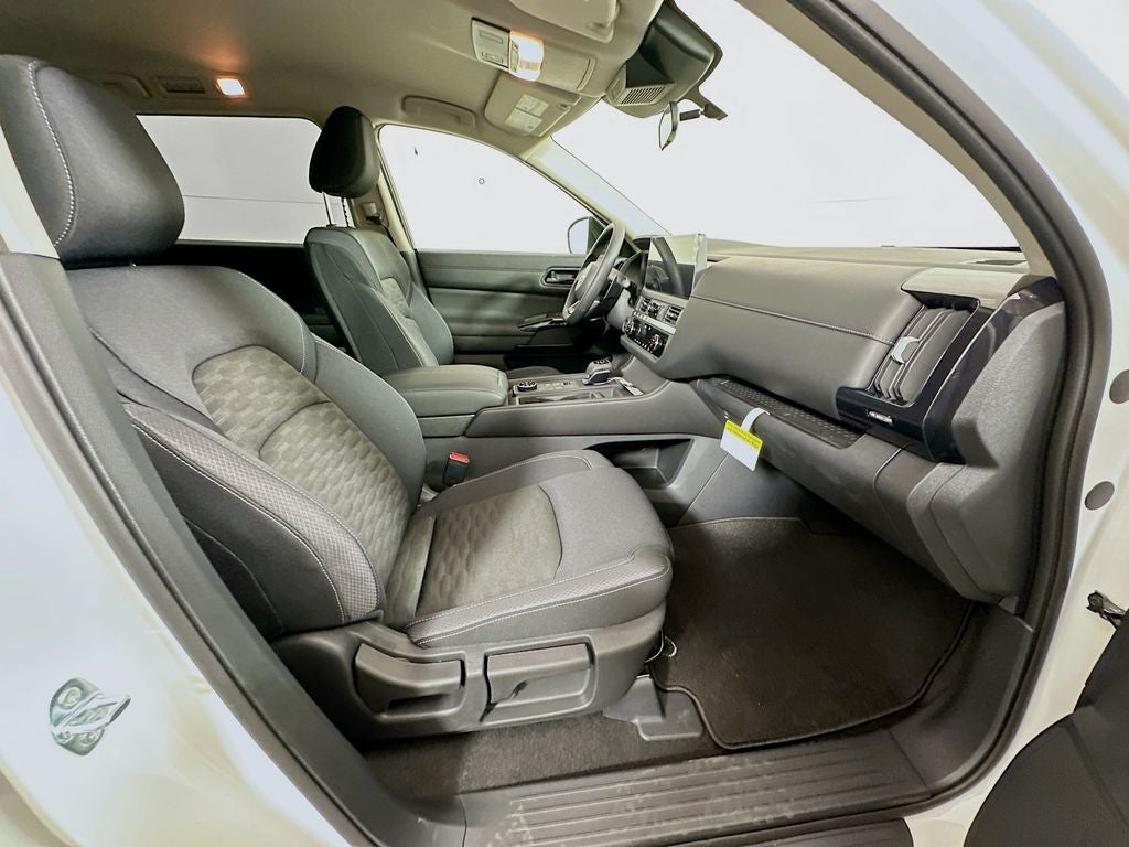 2026 Nissan Pathfinder S