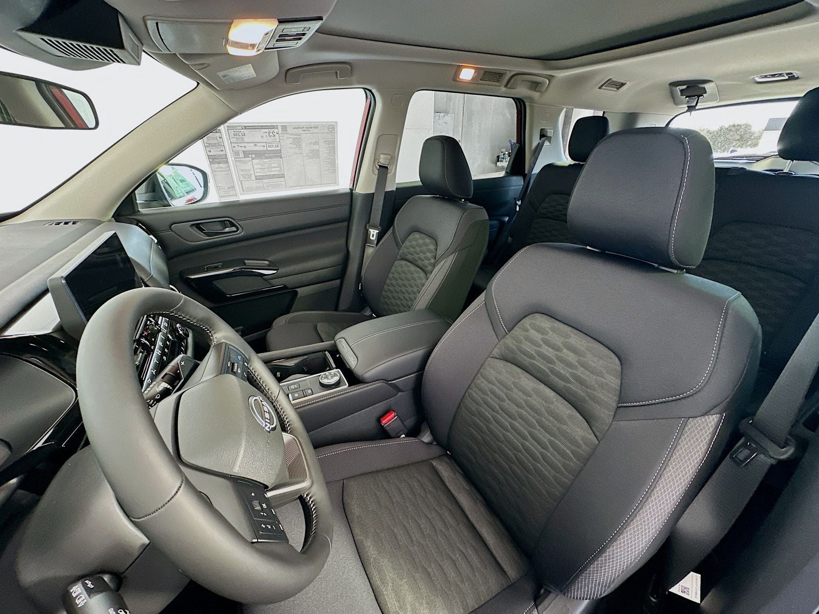 2026 Nissan Pathfinder SV