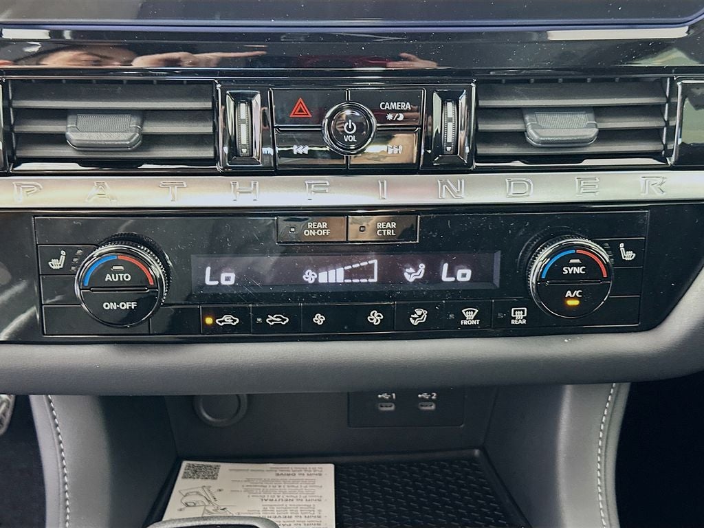 2026 Nissan Pathfinder SV