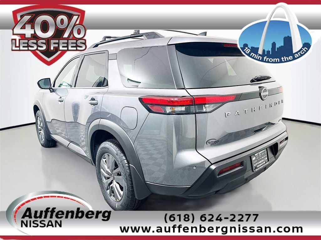 2026 Nissan Pathfinder SV