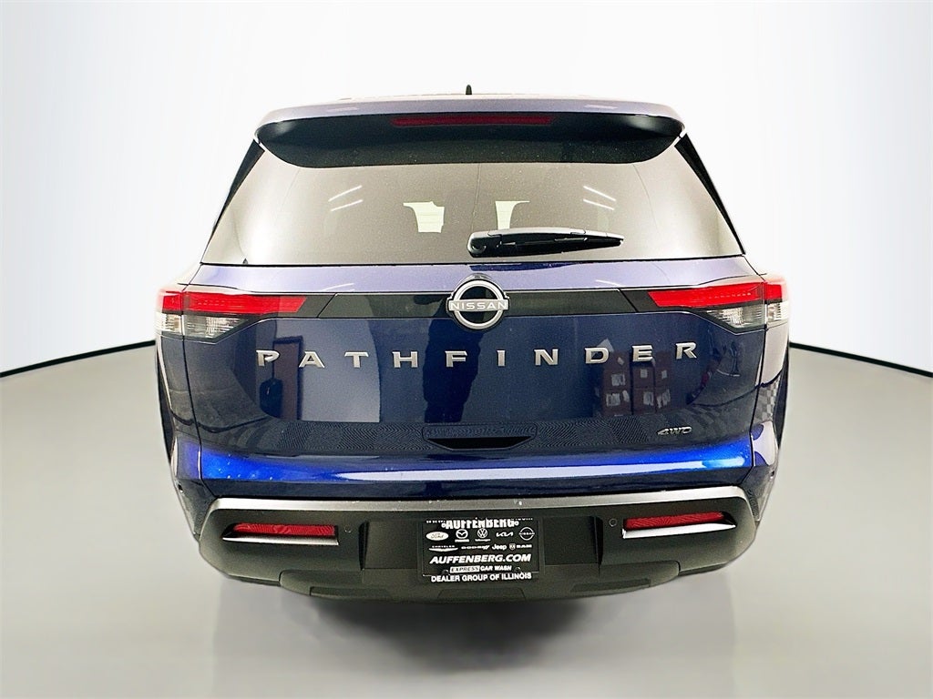 2026 Nissan Pathfinder SV