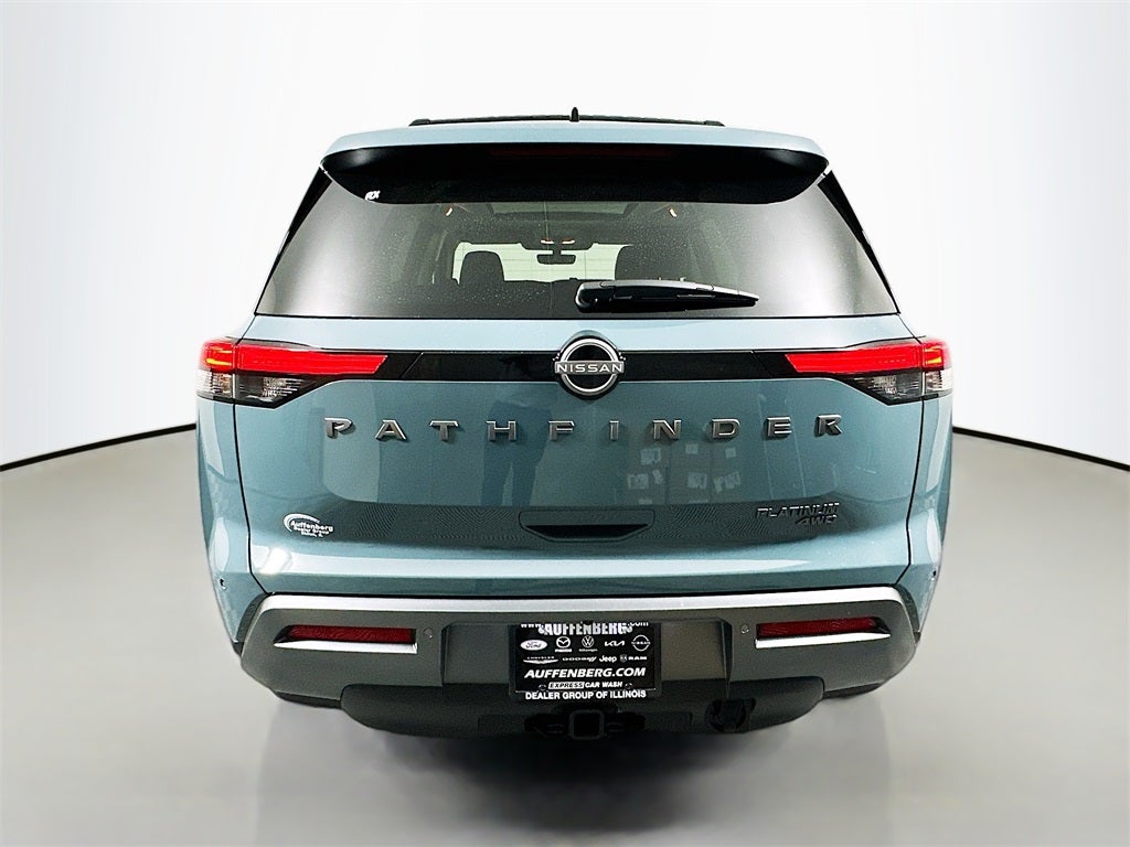 2026 Nissan Pathfinder Platinum