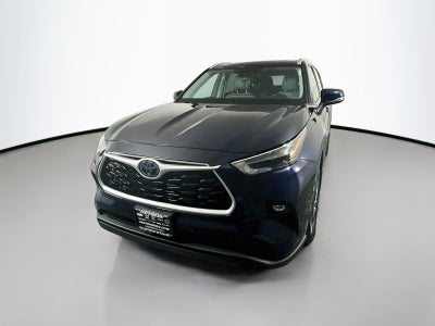2022 Toyota Highlander Hybrid XLE