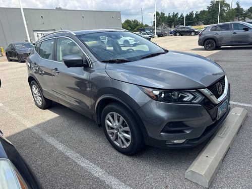 2022 Nissan Rogue Sport SV
