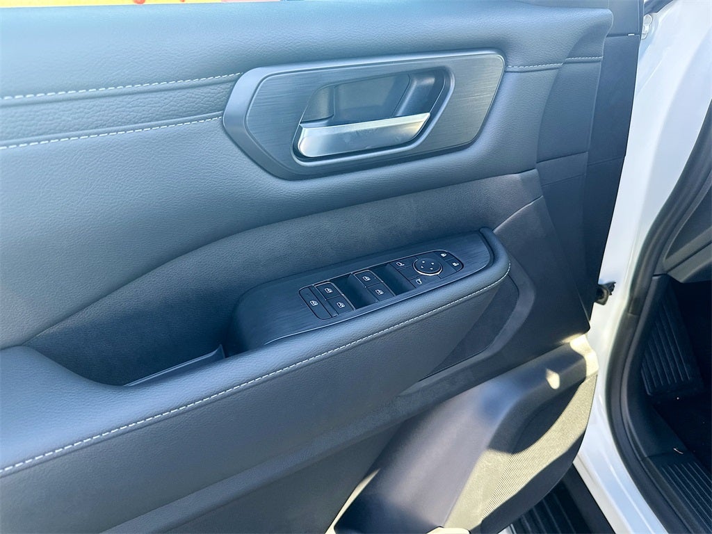 2026 Nissan Armada SV